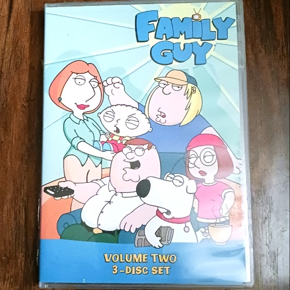 FAMILY GUY Volume Two 3 Disc Set on DVD - Picture 1 of 2